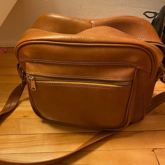 Vintage leather bag - Picture 1 of 5